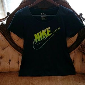 Nike T-shirt